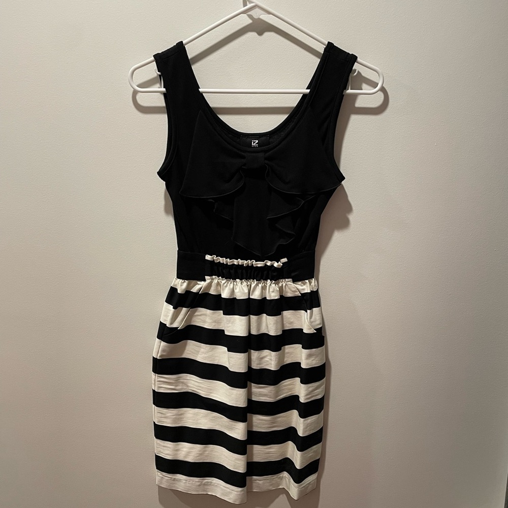 XS dress bundle - Picture 4 of 4